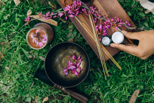 Identifying Scent Profiles of Incense Sticks and How to Choose What You Really Like - NamoMonk